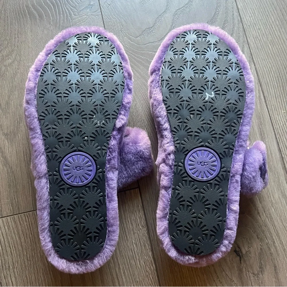 Ugg Fuzz Yeah Slides - Picture 4 of 4